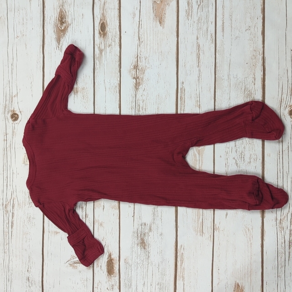 Kate Quinn Dark Red Ribbed Zipper Footie 0-3M - Picture 6 of 6